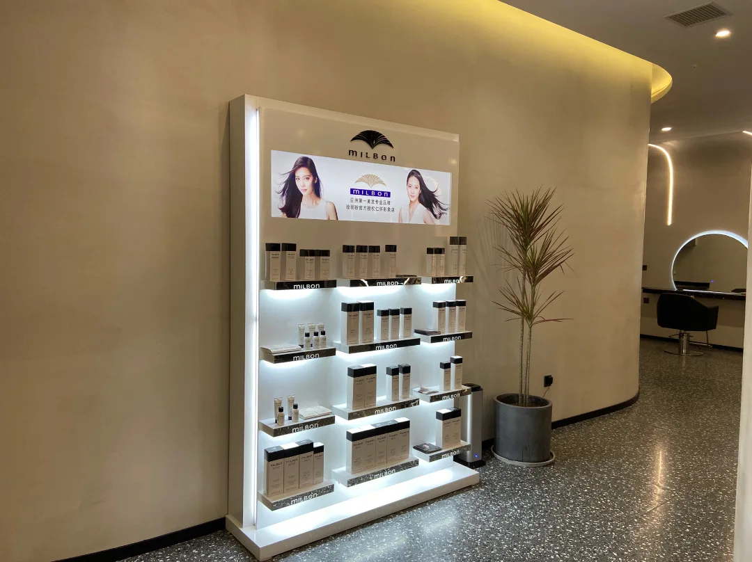 Makeup Showcase Retail Shop In - Interior Design Nail Salon ulasan dan harga